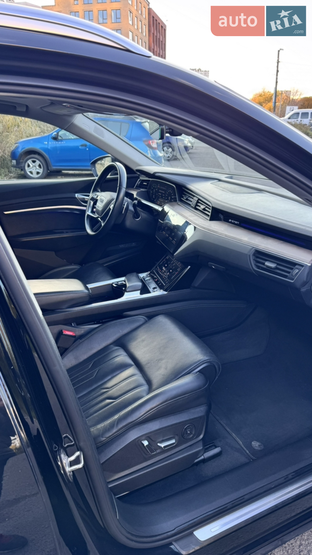 2019 Audi e-tron - мініатюра 12