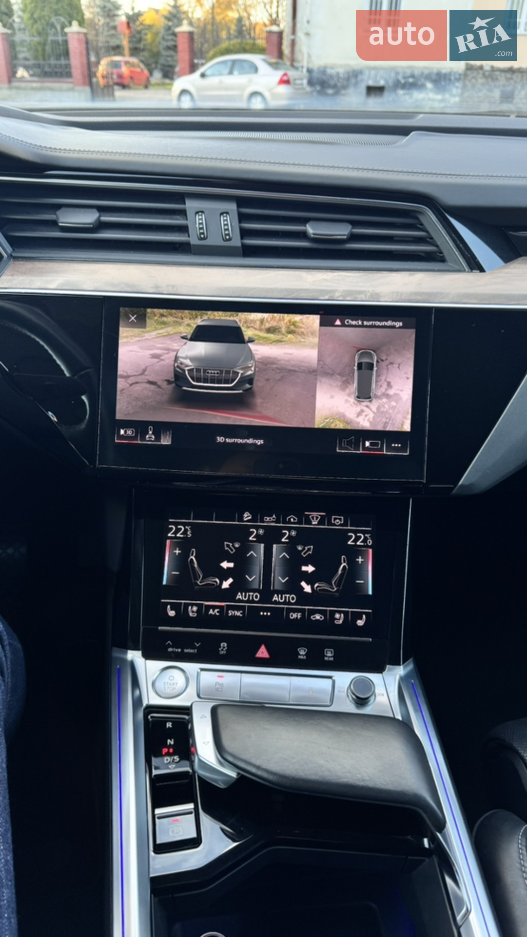 2019 Audi e-tron - мініатюра 16