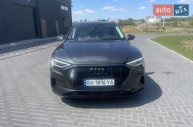 Позашляховик / Кросовер Audi e-tron 2022 в Кропивницькому