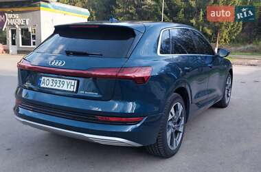 Позашляховик / Кросовер Audi e-tron 2019 в  фото 21 Позашляховик / Кросовер Audi e-tron 2019 в