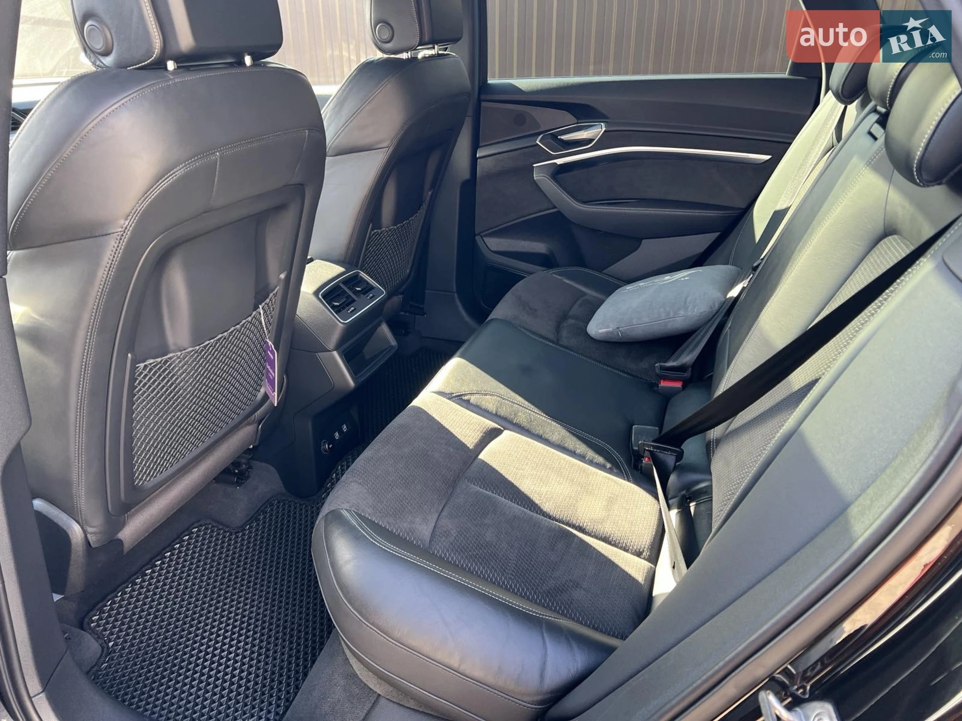 2019 Audi e-tron - мініатюра 22