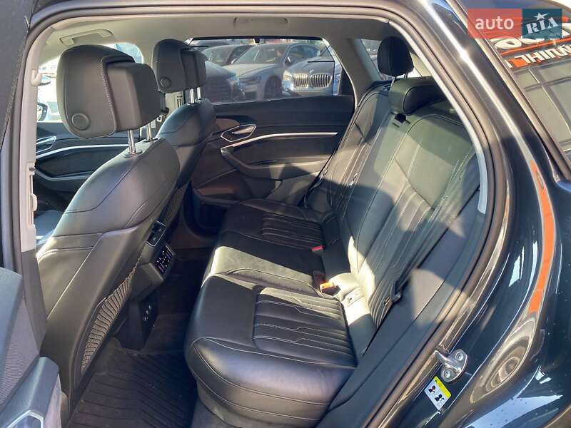 Внедорожник / Кроссовер Audi e-tron 2019 в Львове фото 23 Внедорожник / Кроссовер Audi e-tron 2019 в Львове