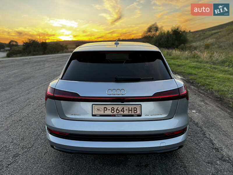 Позашляховик / Кросовер Audi e-tron 2020 в Бережанах