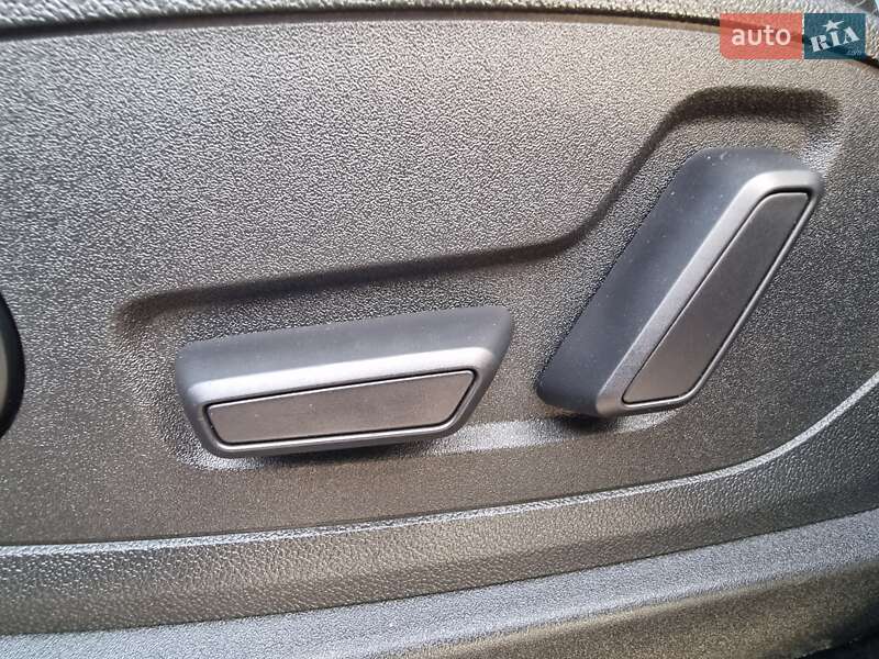 Внедорожник / Кроссовер Audi e-tron 2020 в Коломые фото 22 Внедорожник / Кроссовер Audi e-tron 2020 в Коломые