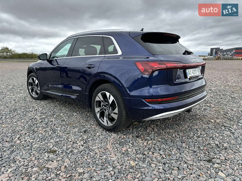 Позашляховик / Кросовер Audi e-tron 2020 в Києві фото 4 Позашляховик / Кросовер Audi e-tron 2020 в Києві