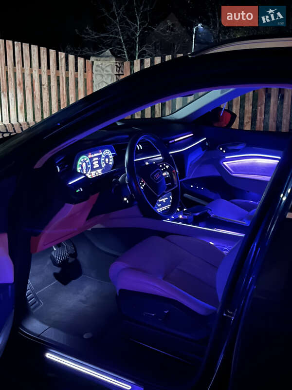 Позашляховик / Кросовер Audi e-tron 2019 в Івано-Франківську фото 22 Позашляховик / Кросовер Audi e-tron 2019 в Івано-Франківську