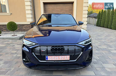 Позашляховик / Кросовер Audi e-tron 2022 в  фото 21 Позашляховик / Кросовер Audi e-tron 2022 в