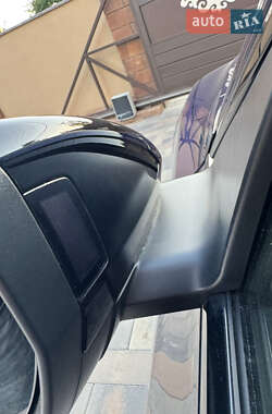 Позашляховик / Кросовер Audi e-tron 2022 в  фото 31 Позашляховик / Кросовер Audi e-tron 2022 в