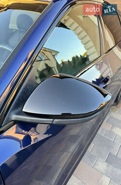 Позашляховик / Кросовер Audi e-tron 2022 в  фото 33 Позашляховик / Кросовер Audi e-tron 2022 в