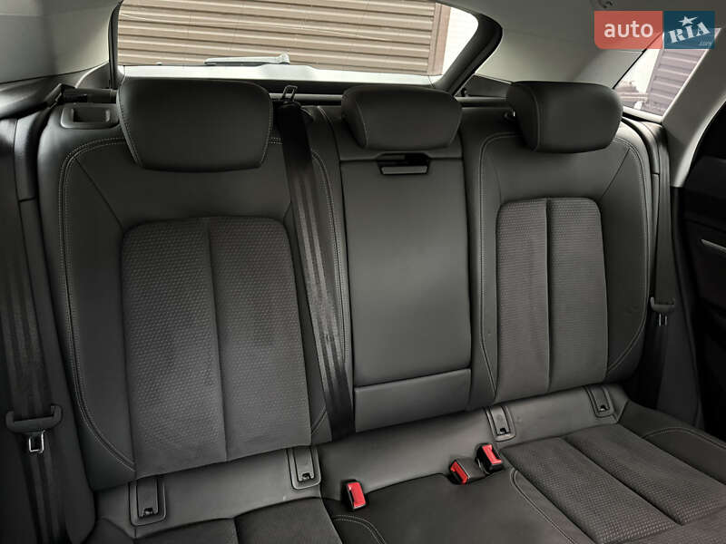 Позашляховик / Кросовер Audi e-tron 2022 в Луцьку