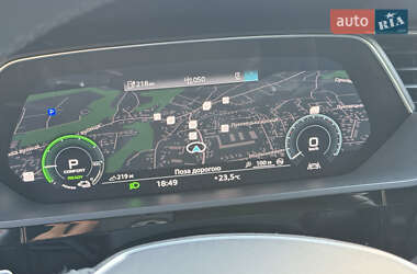 Позашляховик / Кросовер Audi e-tron 2022 в  фото 62 Позашляховик / Кросовер Audi e-tron 2022 в