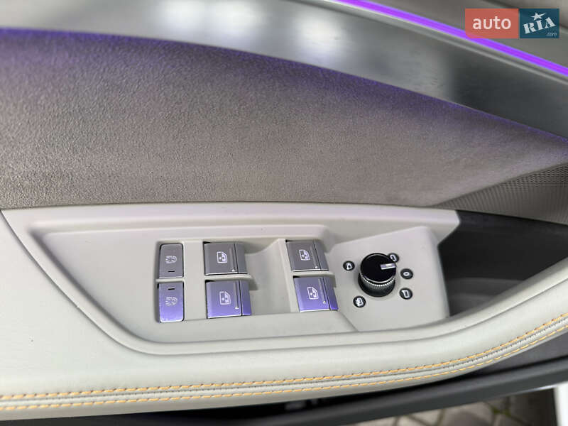 Позашляховик / Кросовер Audi e-tron 2022 в Луцьку