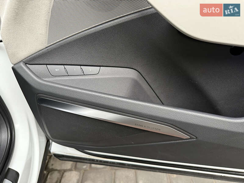 Позашляховик / Кросовер Audi e-tron 2022 в Луцьку