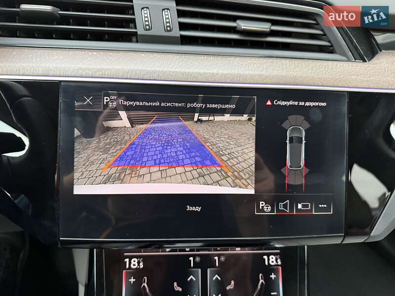 Позашляховик / Кросовер Audi e-tron 2022 в Луцьку