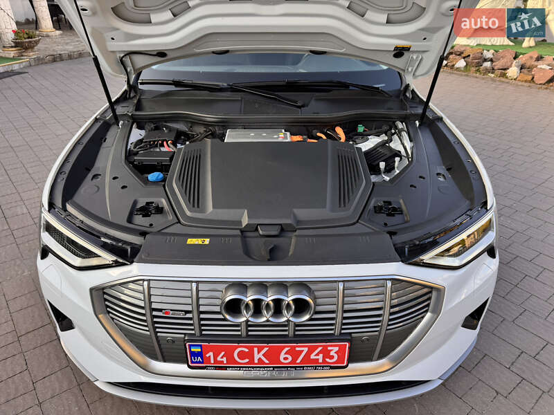Внедорожник / Кроссовер Audi e-tron 2023 в Хмельницком фото 32 Внедорожник / Кроссовер Audi e-tron 2023 в Хмельницком