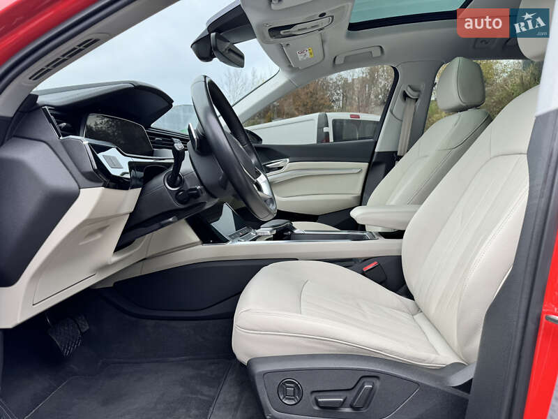 Позашляховик / Кросовер Audi e-tron 2022 в Львові фото 26 Позашляховик / Кросовер Audi e-tron 2022 в Львові