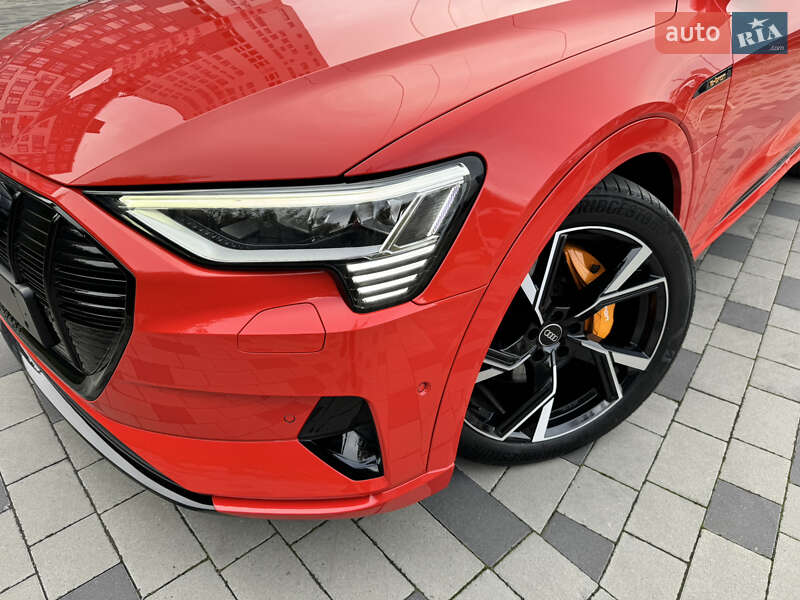 Позашляховик / Кросовер Audi e-tron 2022 в Львові фото 20 Позашляховик / Кросовер Audi e-tron 2022 в Львові