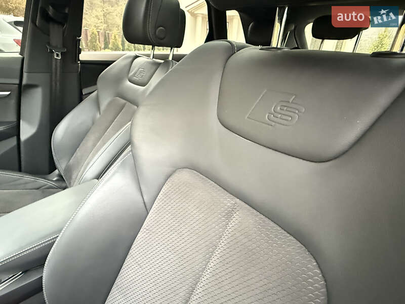 Внедорожник / Кроссовер Audi e-tron 2019 в Сваляве