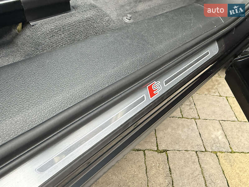 Внедорожник / Кроссовер Audi e-tron 2019 в Сваляве