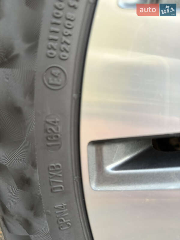 Позашляховик / Кросовер Audi e-tron 2023 в Львові