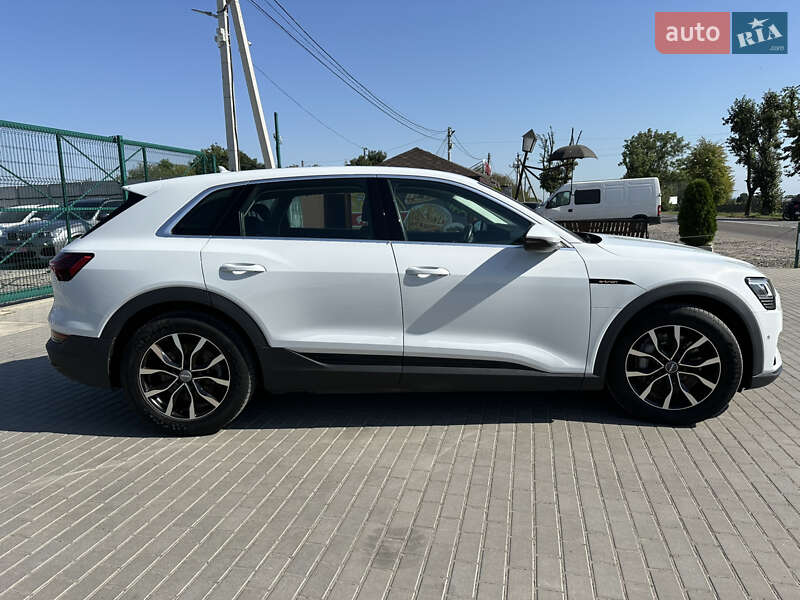 Внедорожник / Кроссовер Audi e-tron 2020 в Лопатине фото 4 Внедорожник / Кроссовер Audi e-tron 2020 в Лопатине