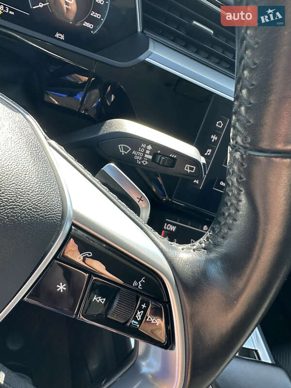 Внедорожник / Кроссовер Audi e-tron 2020 в Лопатине фото 39 Внедорожник / Кроссовер Audi e-tron 2020 в Лопатине
