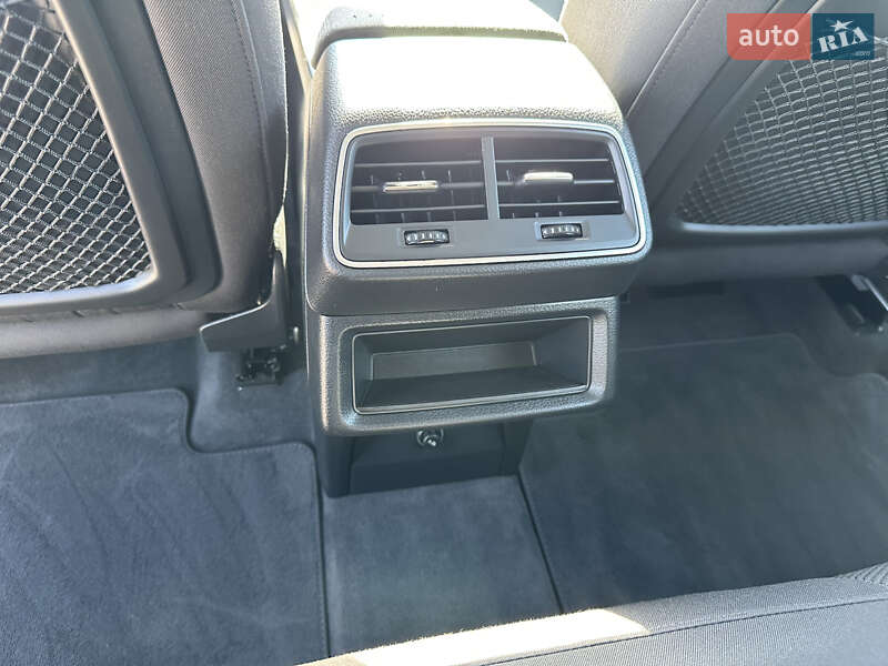 Внедорожник / Кроссовер Audi e-tron 2020 в Лопатине фото 60 Внедорожник / Кроссовер Audi e-tron 2020 в Лопатине
