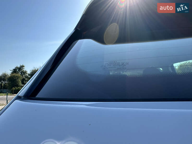 Внедорожник / Кроссовер Audi e-tron 2020 в Лопатине фото 72 Внедорожник / Кроссовер Audi e-tron 2020 в Лопатине