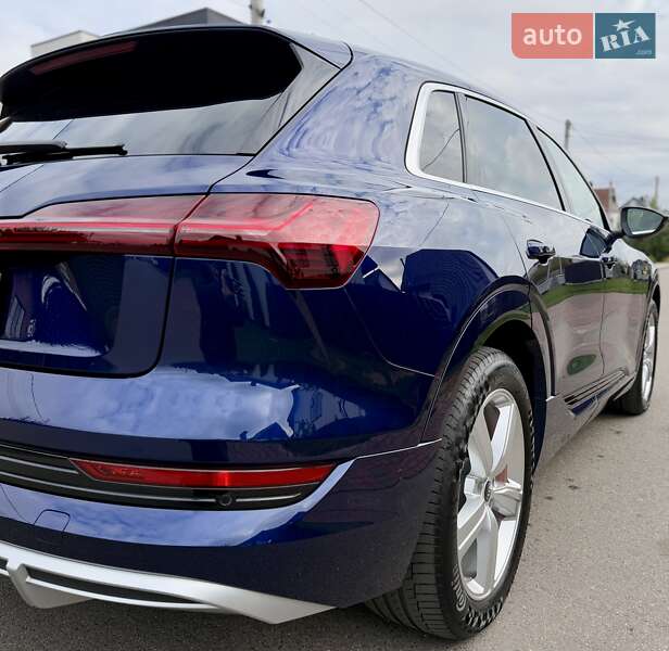 Внедорожник / Кроссовер Audi e-tron 2022 в Киеве фото 11 Внедорожник / Кроссовер Audi e-tron 2022 в Киеве