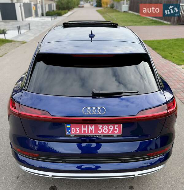 Внедорожник / Кроссовер Audi e-tron 2022 в Киеве фото 21 Внедорожник / Кроссовер Audi e-tron 2022 в Киеве