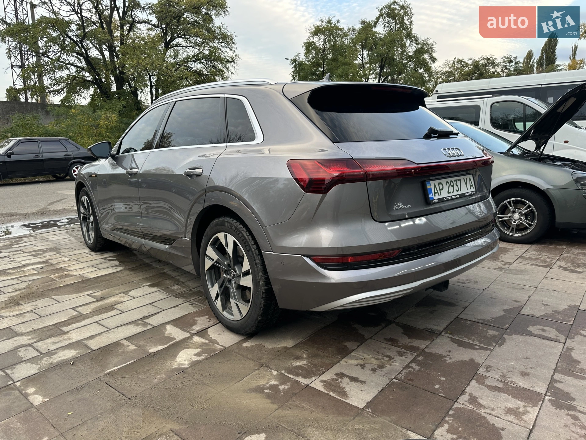 2019 Audi e-tron - мініатюра 5