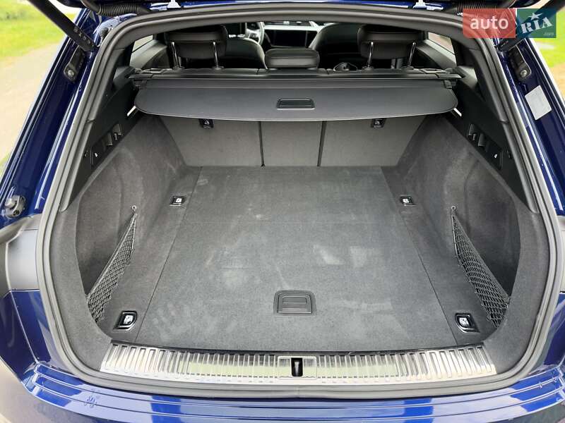 Внедорожник / Кроссовер Audi e-tron 2022 в Киеве фото 58 Внедорожник / Кроссовер Audi e-tron 2022 в Киеве