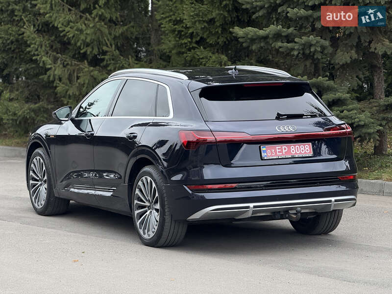 Внедорожник / Кроссовер Audi e-tron 2021 в Тернополе