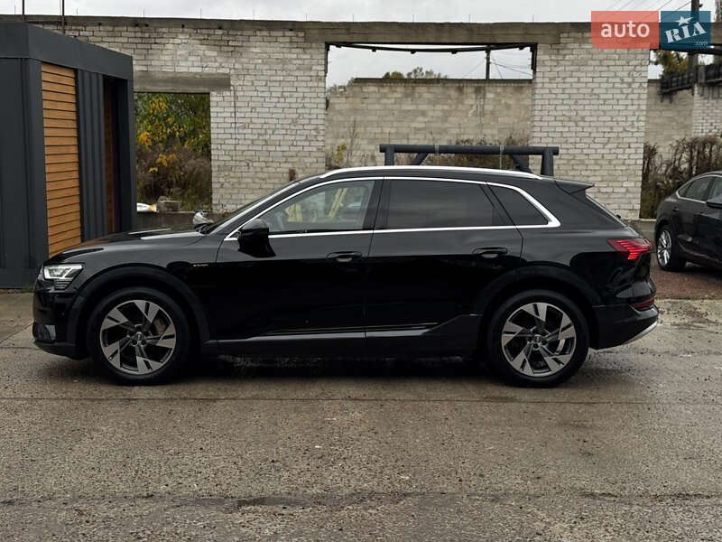 Позашляховик / Кросовер Audi e-tron 2020 в Житомирі фото 14 Позашляховик / Кросовер Audi e-tron 2020 в Житомирі
