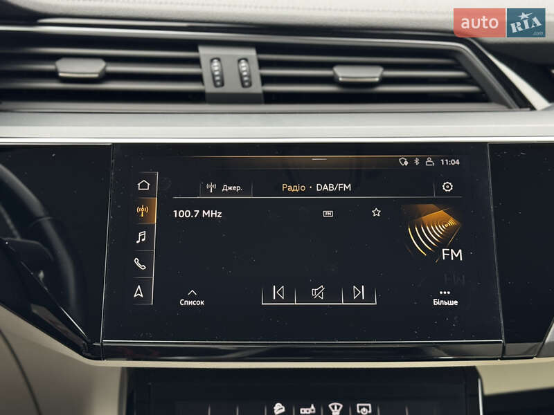 Позашляховик / Кросовер Audi e-tron 2020 в Житомирі фото 39 Позашляховик / Кросовер Audi e-tron 2020 в Житомирі