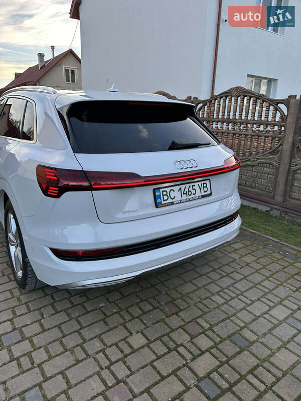 Позашляховик / Кросовер Audi e-tron 2019 в Львові фото 7 Позашляховик / Кросовер Audi e-tron 2019 в Львові