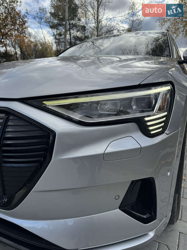Позашляховик / Кросовер Audi e-tron 2022 в Львові фото 36 Позашляховик / Кросовер Audi e-tron 2022 в Львові