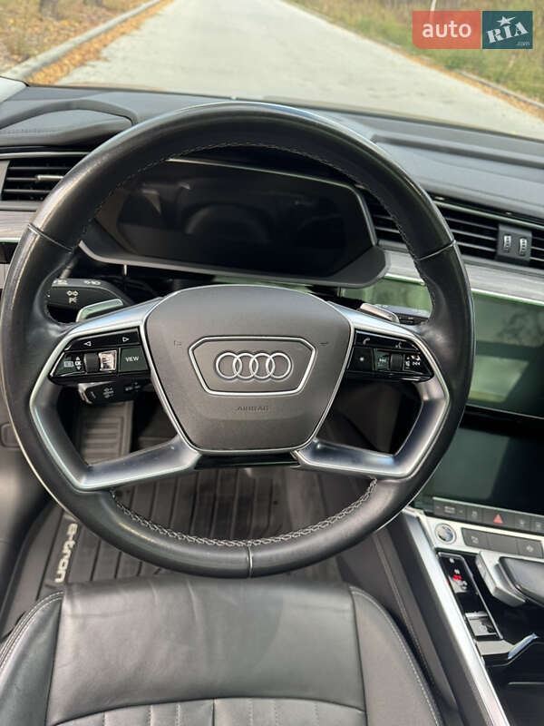 Позашляховик / Кросовер Audi e-tron 2022 в Львові фото 78 Позашляховик / Кросовер Audi e-tron 2022 в Львові