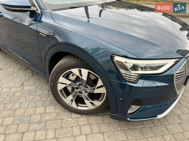 Внедорожник / Кроссовер Audi e-tron 2020 в Днепре