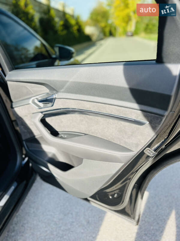 Внедорожник / Кроссовер Audi e-tron 2019 в Тернополе фото 9 Внедорожник / Кроссовер Audi e-tron 2019 в Тернополе
