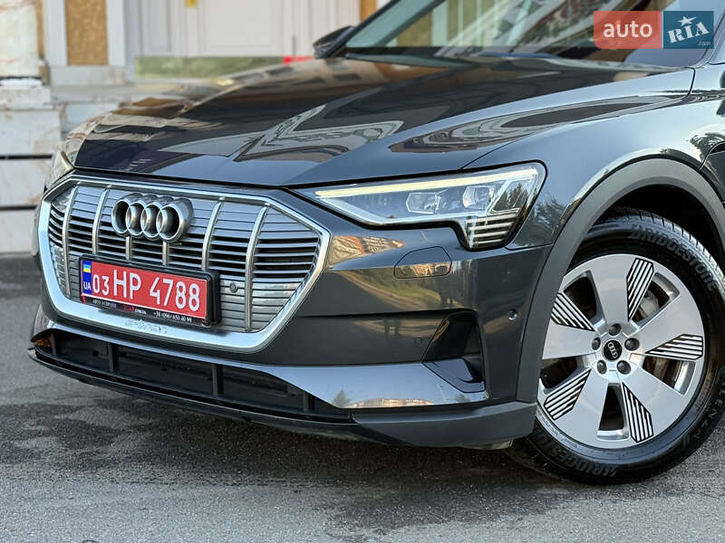 Внедорожник / Кроссовер Audi e-tron 2021 в Тернополе