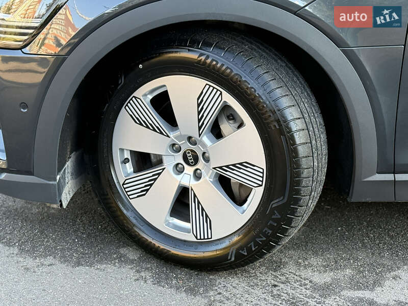 Внедорожник / Кроссовер Audi e-tron 2021 в Тернополе
