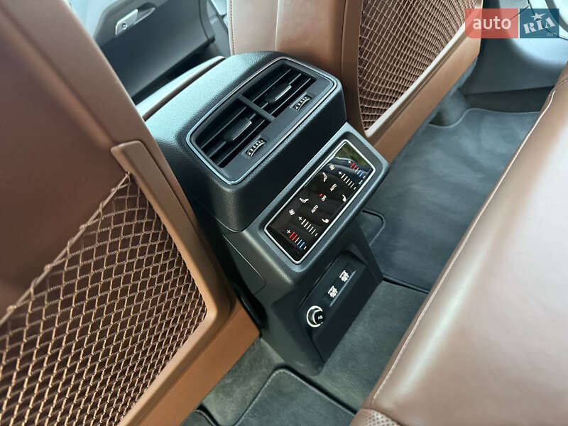 Позашляховик / Кросовер Audi e-tron 2020 в Львові фото 70 Позашляховик / Кросовер Audi e-tron 2020 в Львові