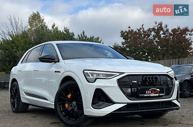 Позашляховик / Кросовер Audi e-tron 2022 в Луцьку