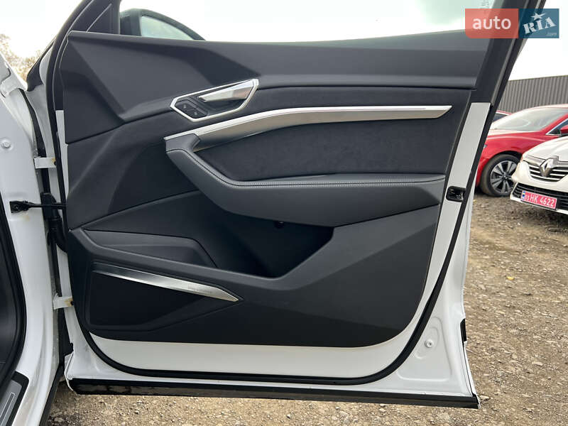 Позашляховик / Кросовер Audi e-tron 2022 в Луцьку фото 47 Позашляховик / Кросовер Audi e-tron 2022 в Луцьку