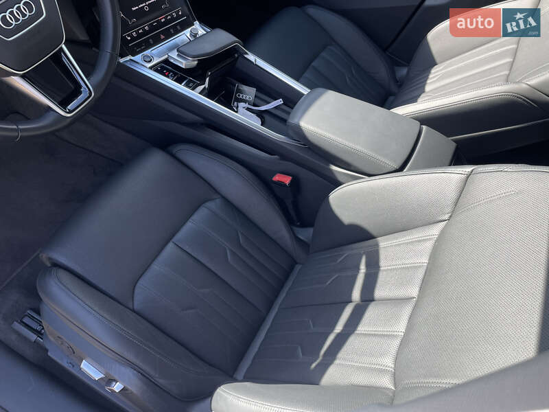 Позашляховик / Кросовер Audi e-tron 2022 в Луцьку