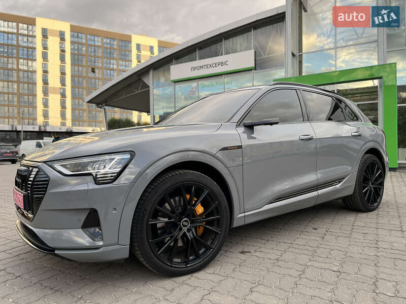 Позашляховик / Кросовер Audi e-tron 2020 в Києві