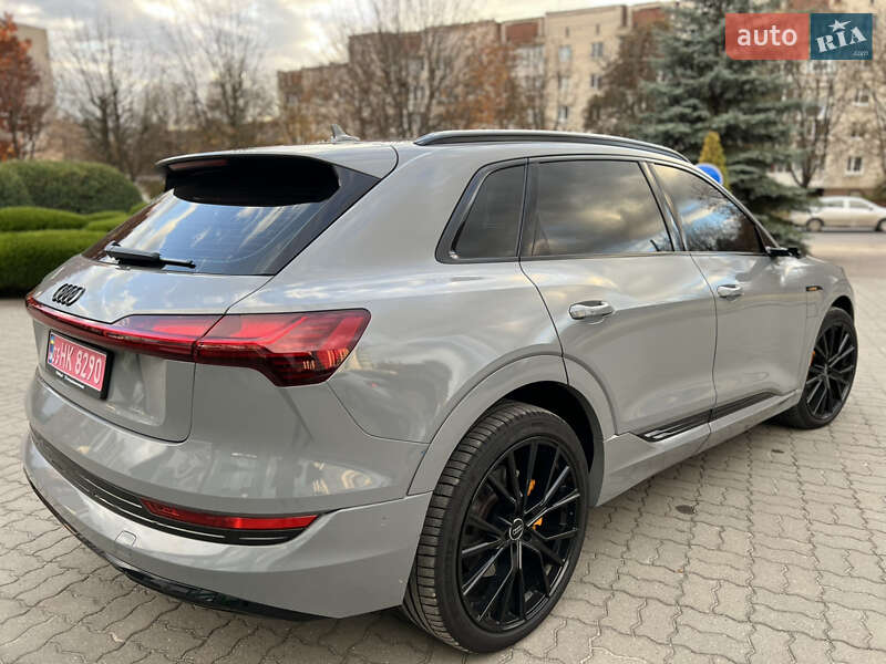 Позашляховик / Кросовер Audi e-tron 2020 в Києві