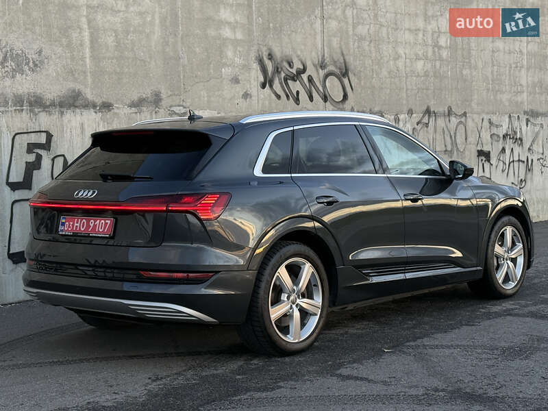 Позашляховик / Кросовер Audi e-tron 2020 в Львові фото 14 Позашляховик / Кросовер Audi e-tron 2020 в Львові