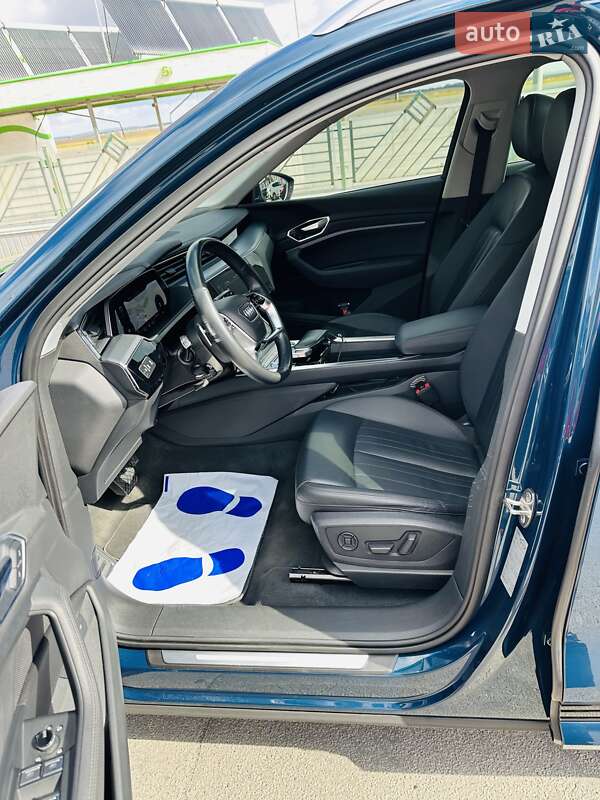 Внедорожник / Кроссовер Audi e-tron 2019 в Тернополе